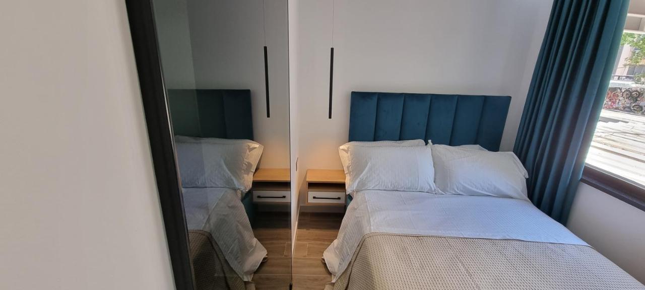 Deluxe Apartment Bllok Tirana Exterior foto